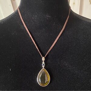 Vida Jewels Necklace